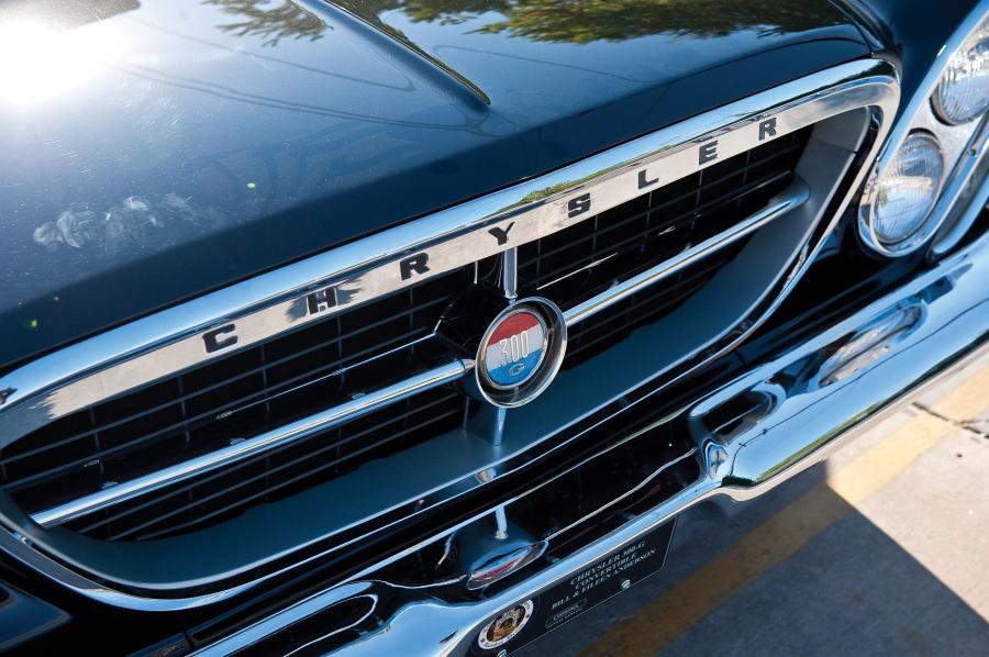 Детали экстерьера Chrysler 300G Convertible (RC4/P 845) 1961 года  (фото 38 из 85)